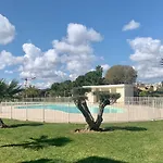 Joli Climatisé Avec Jardin Dans Résidence Avec Piscine *